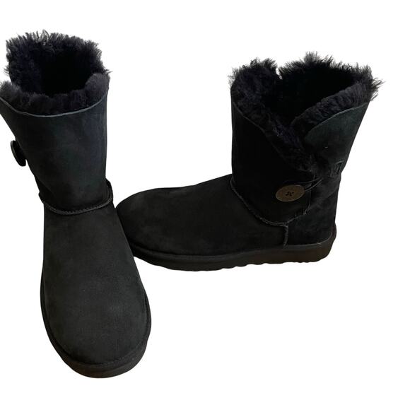 Ugg black Bailey button women’s sz 9 - Picture 1 of 8